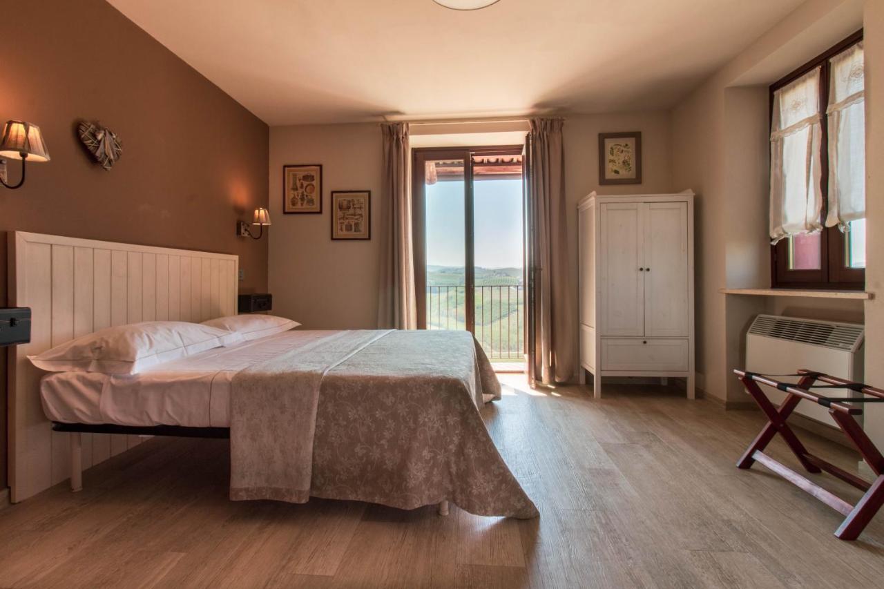 Poggio Dei Farinetti Bed and Breakfast Diano dʼAlba Εξωτερικό φωτογραφία