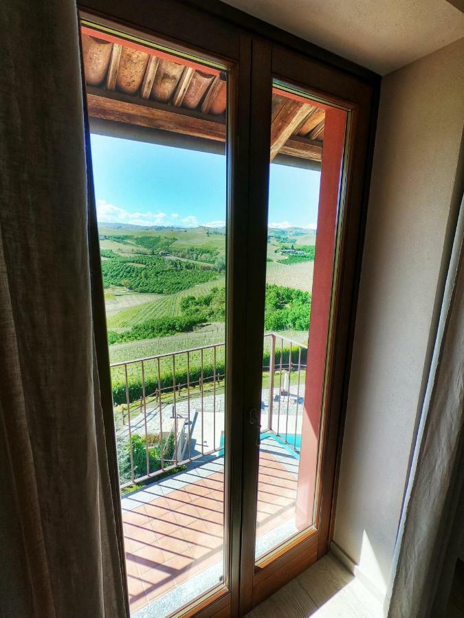 Poggio Dei Farinetti Bed and Breakfast Diano dʼAlba Εξωτερικό φωτογραφία