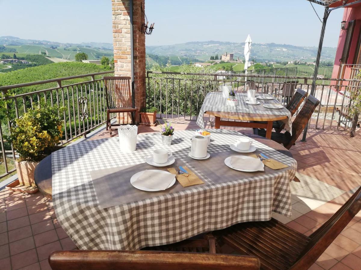 Poggio Dei Farinetti Bed and Breakfast Diano dʼAlba Εξωτερικό φωτογραφία